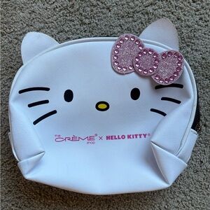 USED/DAMAGED HELLO KITTY MAKEUP BAG | FAITHANDFINDS